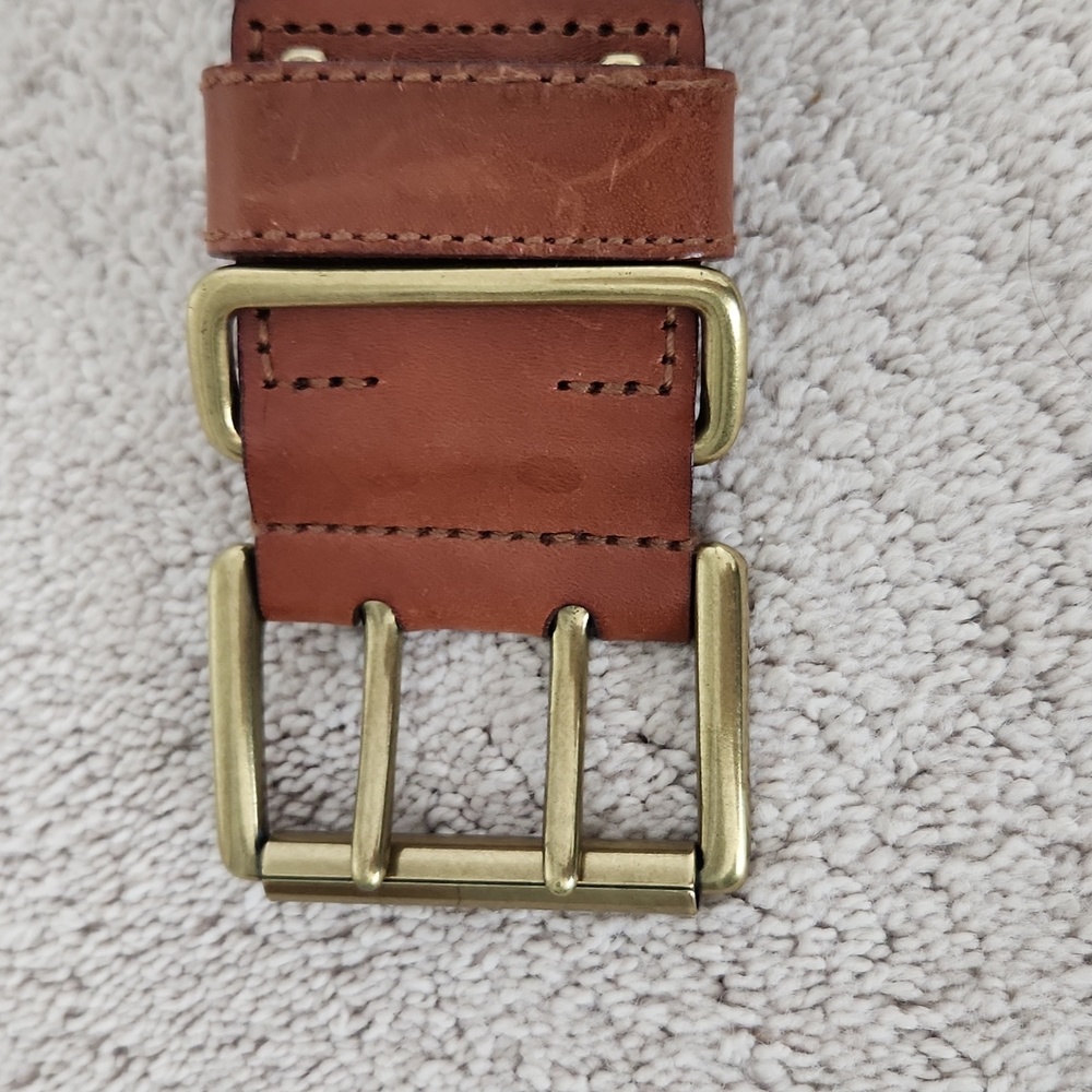 Ralph Lauren Thick Leather Belt/ Brass Buckle. EXCELLENT CONDITION!! - Picture 4 of 6